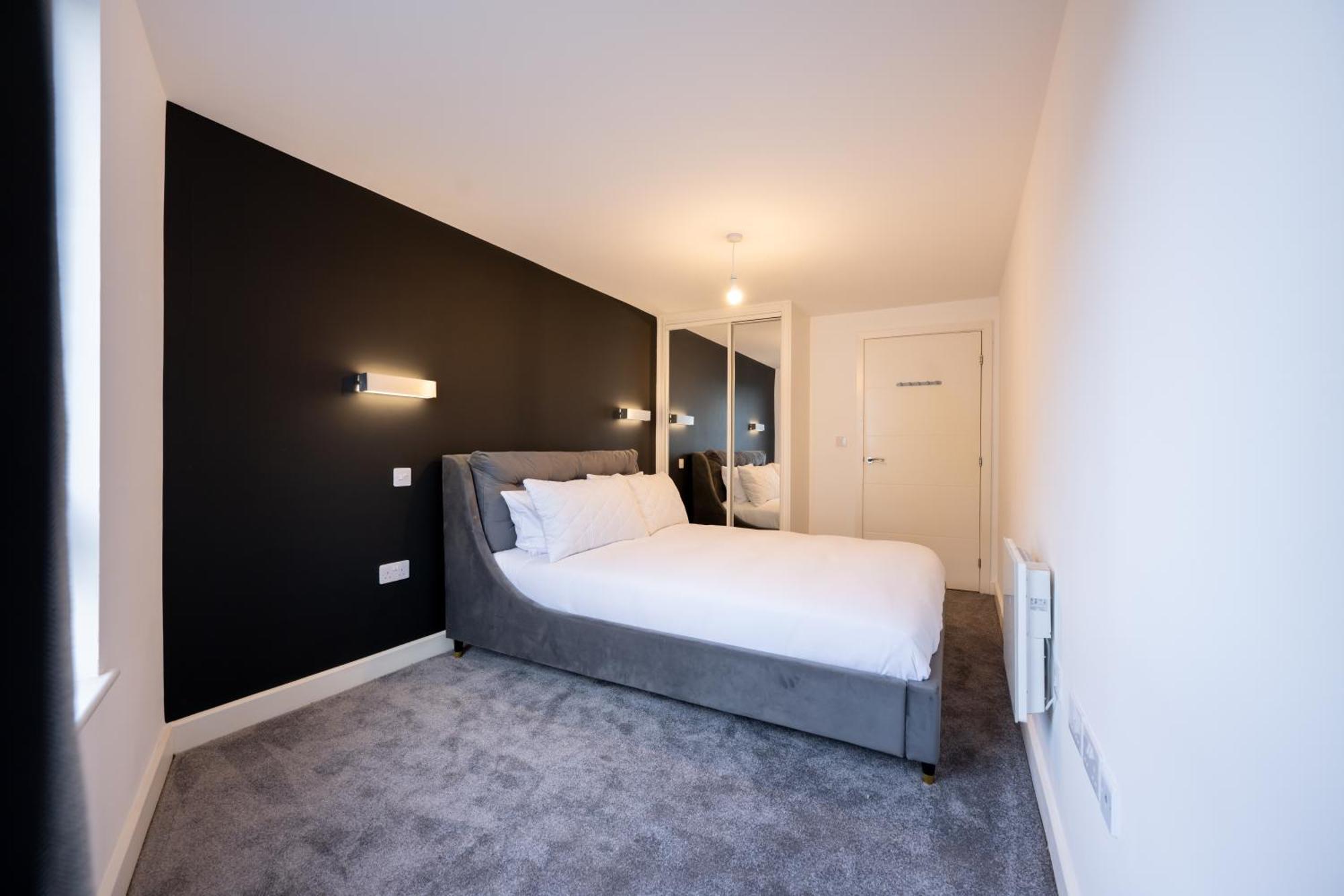 Luxury Apartment By Ocean Village Marina Southampton Buitenkant foto